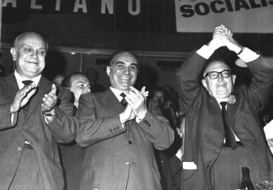 Costituente socialista al Palazzetto dello Sport di Roma il 30 ottobre 1966 con Francesco De Martino, Mario Tanassi e Pietro Nenni